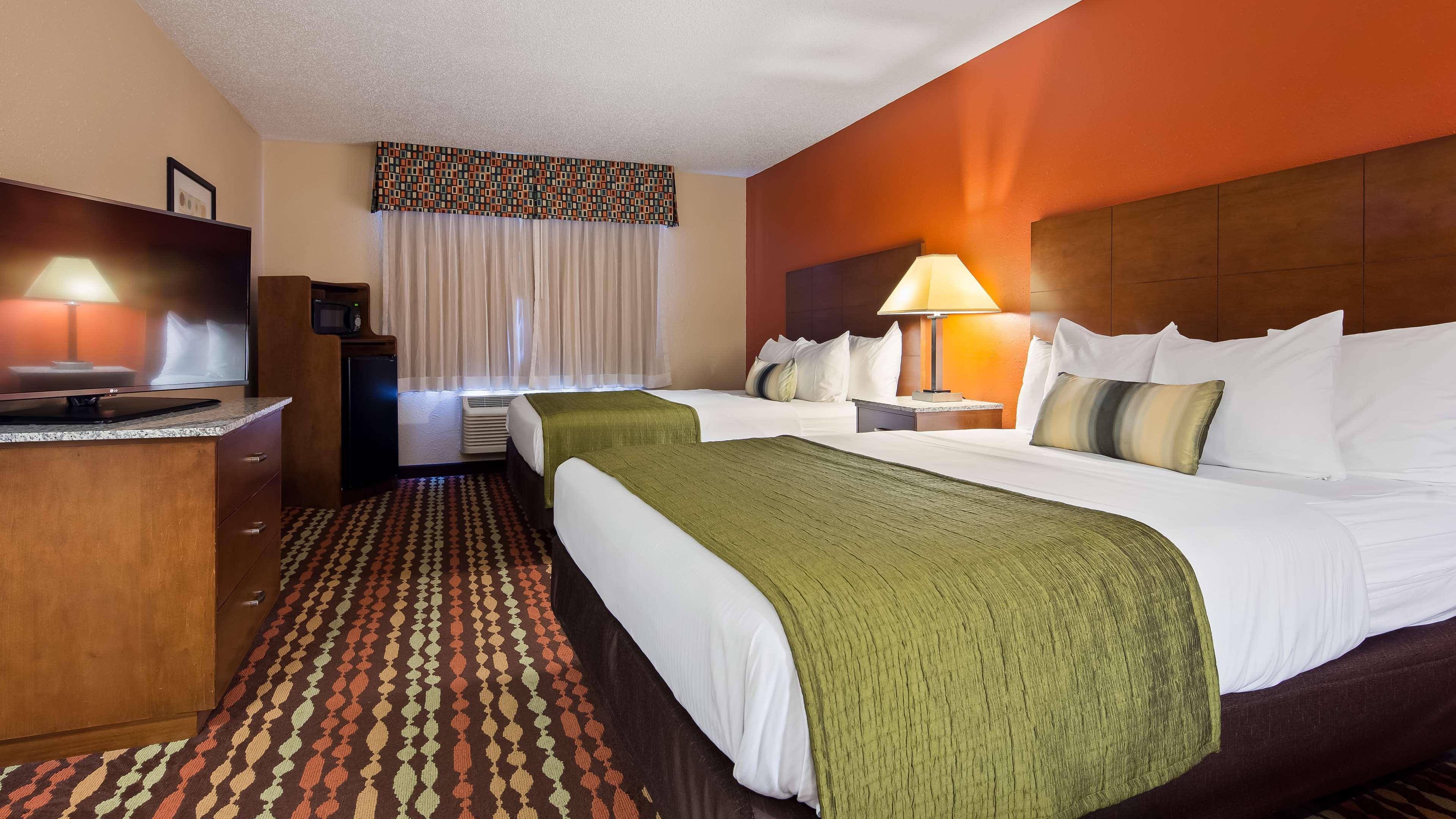 Best Western Ambassador Inn & Suites Wisconsin Dells Ngoại thất bức ảnh