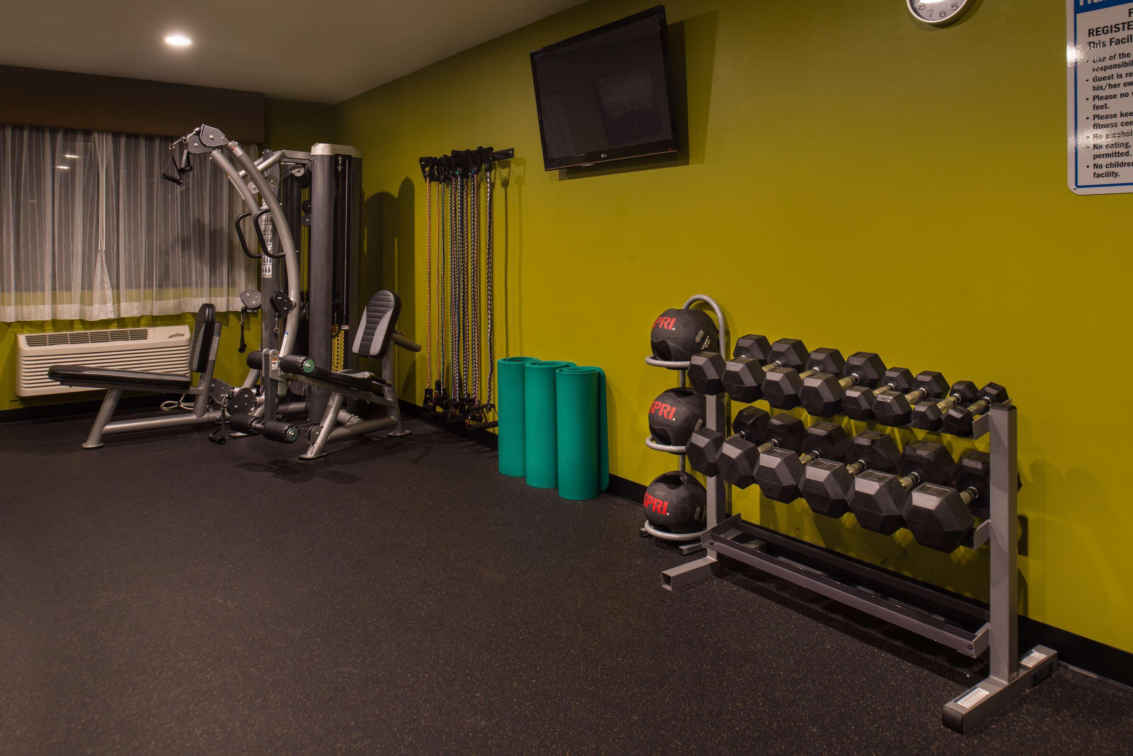 Best Western Ambassador Inn & Suites Wisconsin Dells Ngoại thất bức ảnh