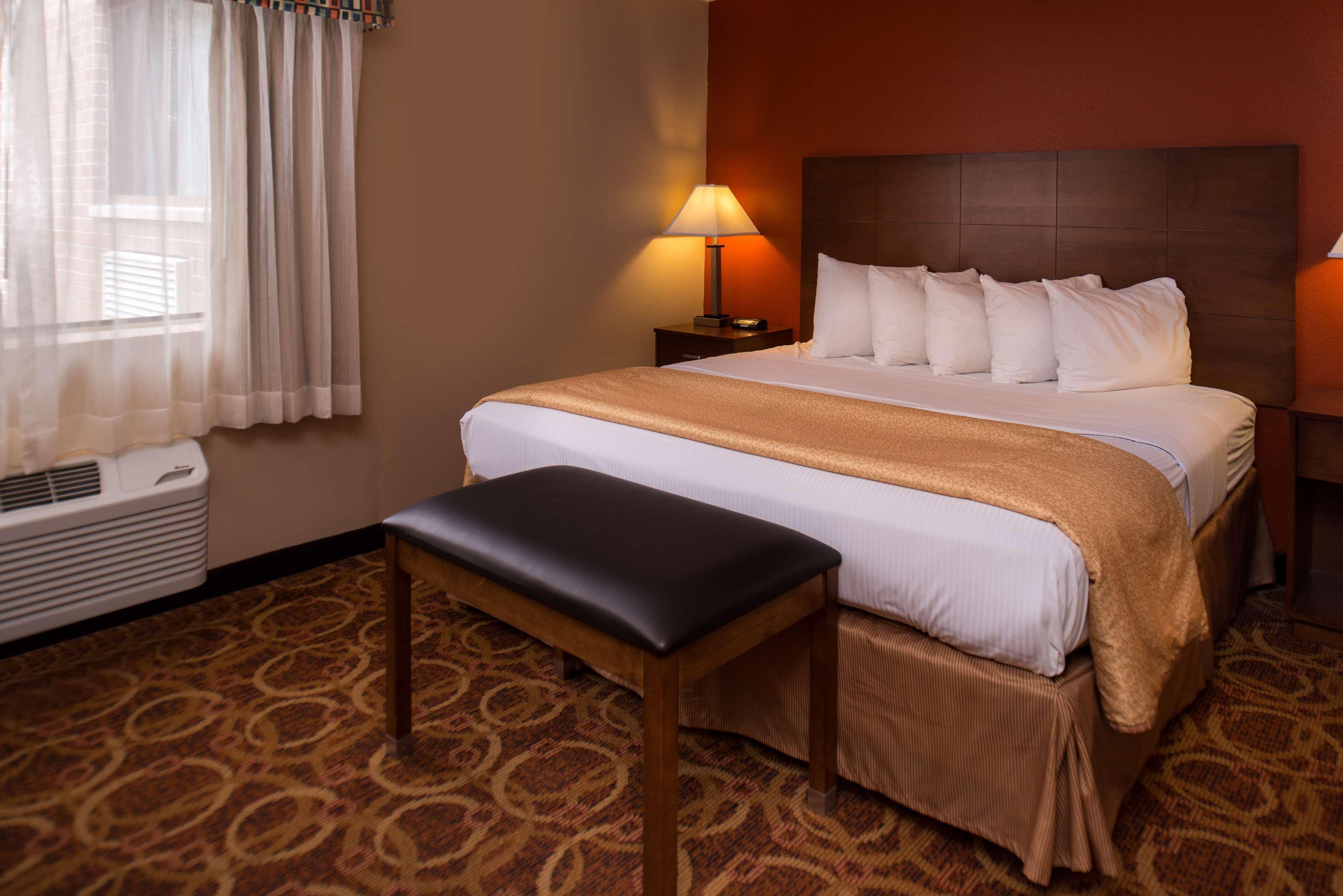 Best Western Ambassador Inn & Suites Wisconsin Dells Ngoại thất bức ảnh