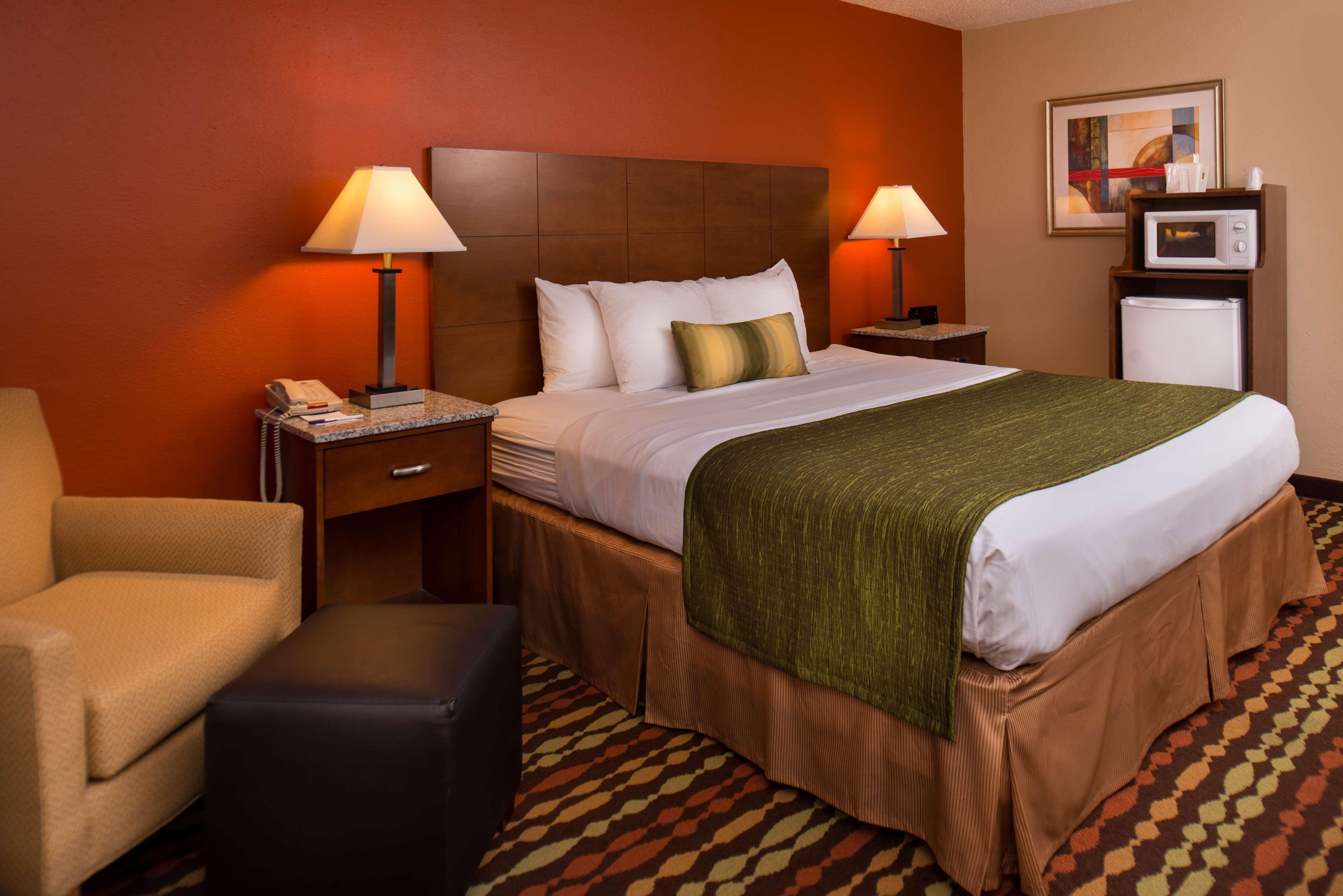 Best Western Ambassador Inn & Suites Wisconsin Dells Ngoại thất bức ảnh